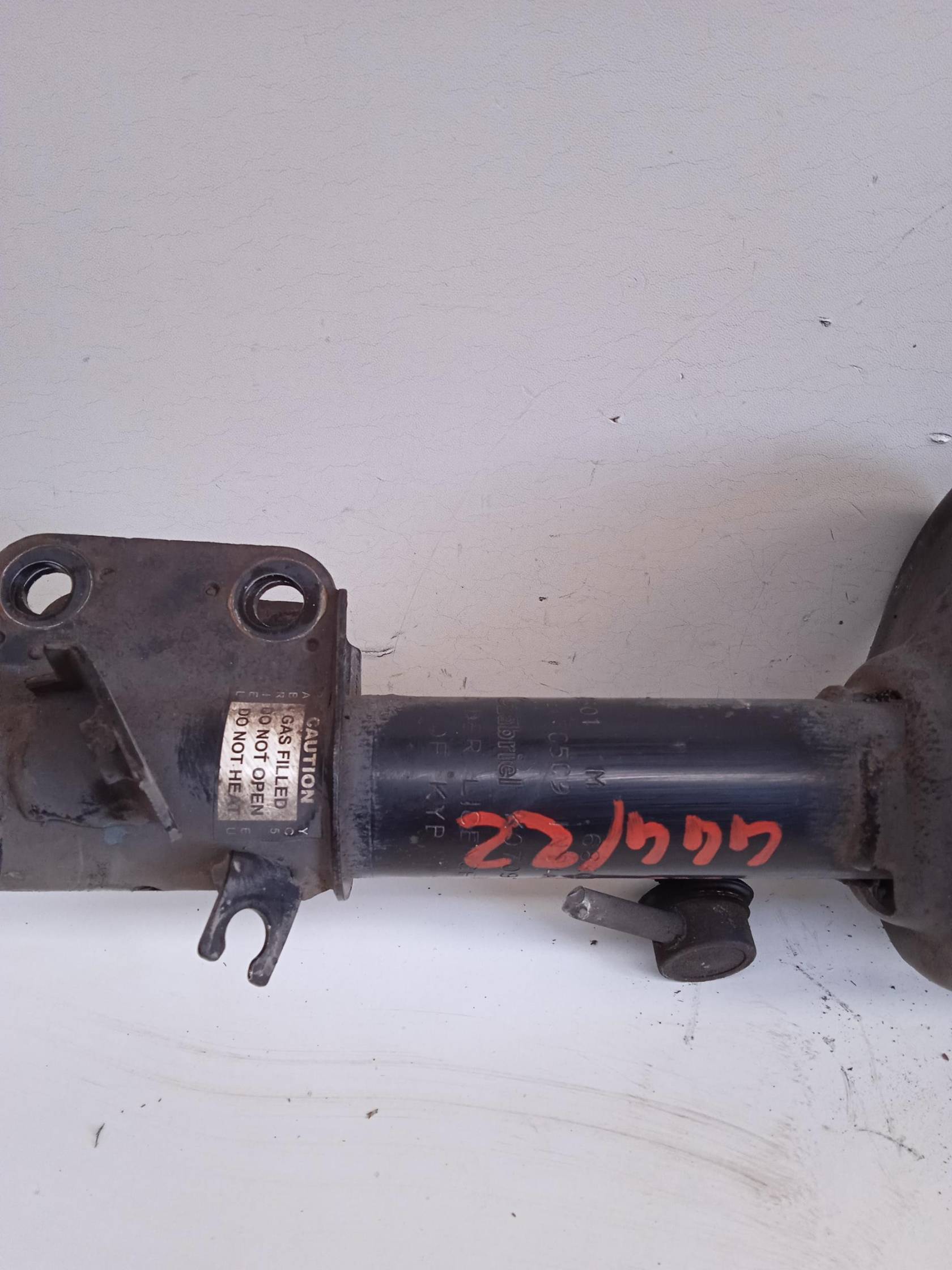 Ammortizzatore ant. dx.